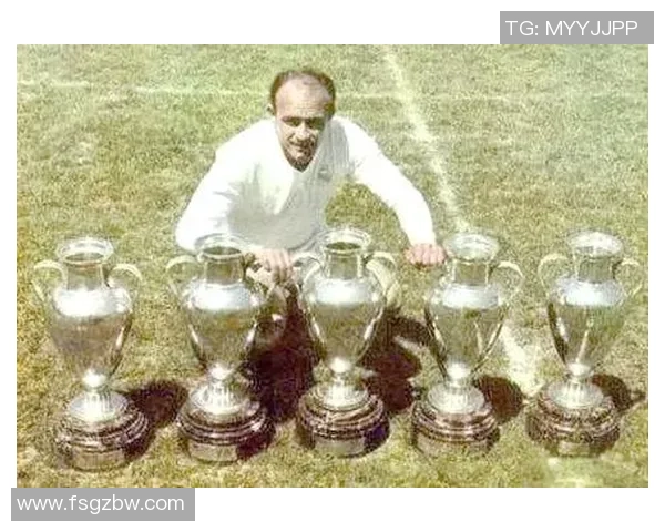 中国足球历史上最具荣耀的球星及其传奇成就解析