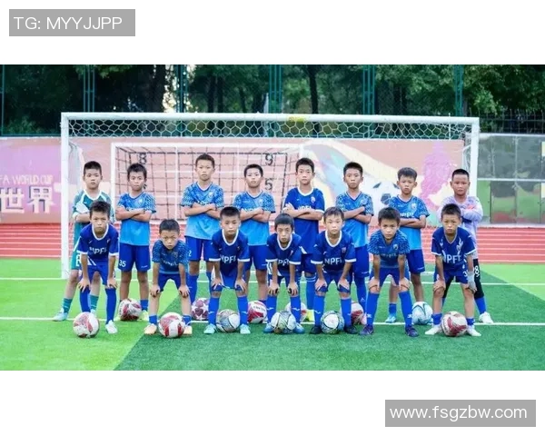 以诚实为荣的足球明星们如何在绿茵场上赢得尊重与信任 以诚实为荣的足球明星们如何在绿茵场上赢得尊重与信任