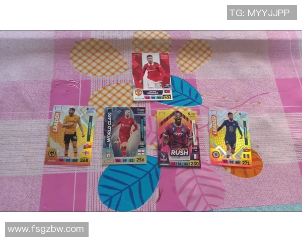 帕尼尼全新球星卡体验包足球系列揭开精彩运动收藏新篇章 帕尼尼全新球星卡体验包足球系列揭开精彩运动收藏新篇章